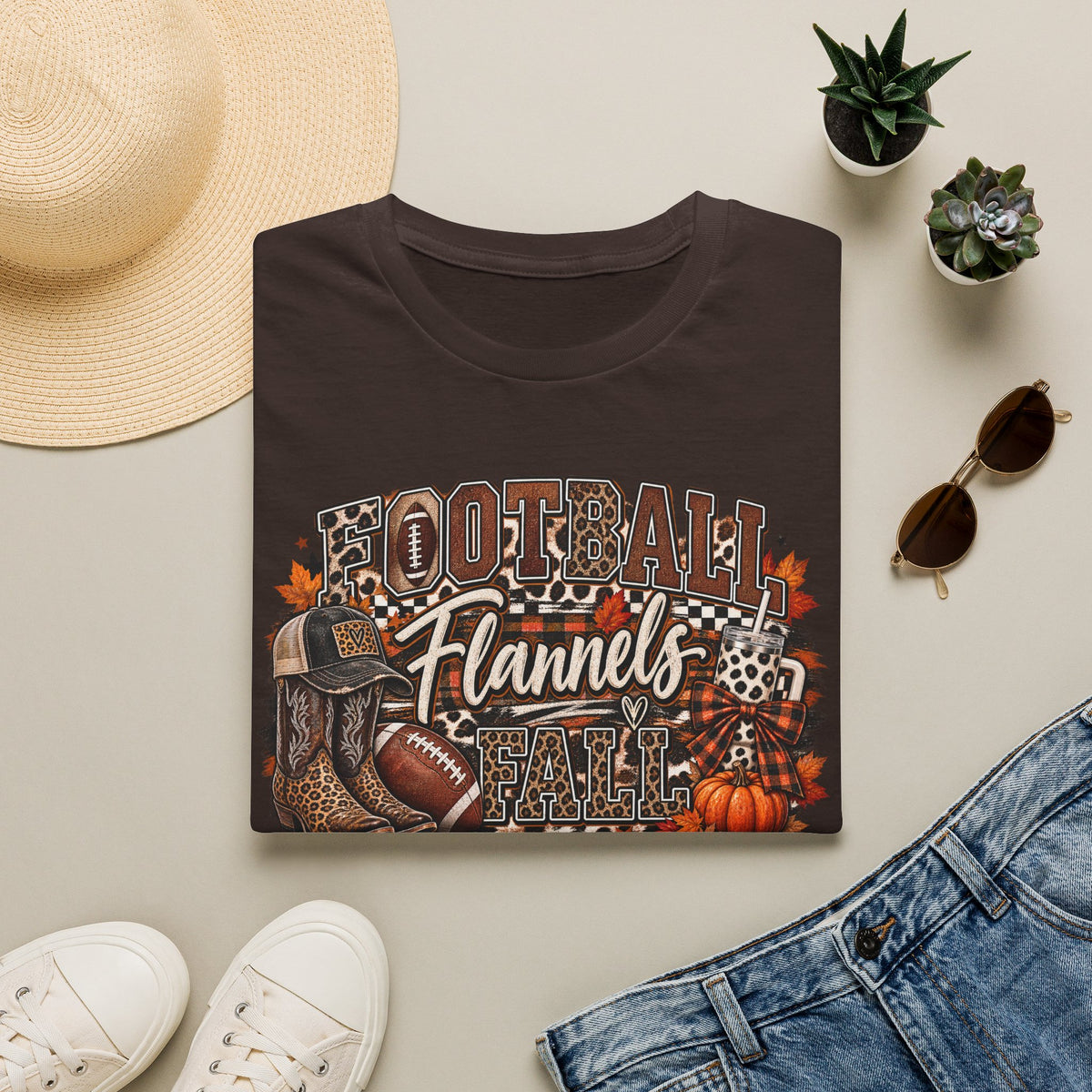 Football season, flannel weather, and all the fall vibes. 🏈🍂