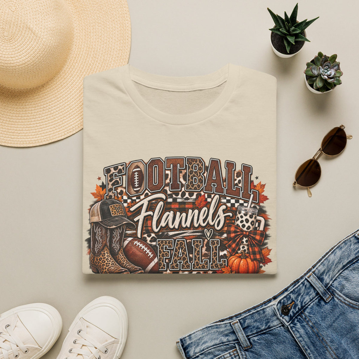 Football season, flannel weather, and all the fall vibes. 🏈🍂